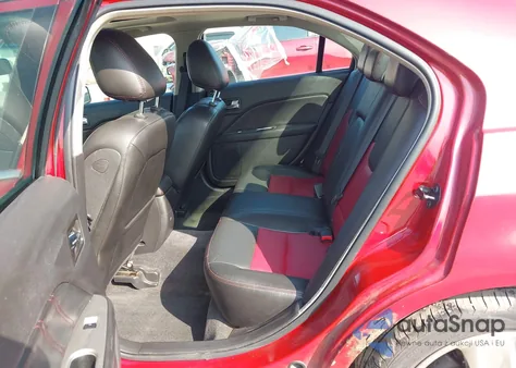 2010 Ford Fusion Sport z USA, uszkodzony, nr VIN 3FAHP0DC6AR215120